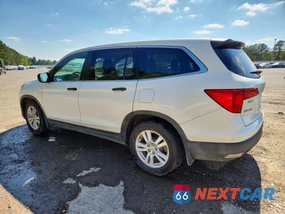 Drugie zdjęcie samochodu z przodu: 2018 HONDA PILOT LX VIN:5FNYF5H17JB031728 - miniatura