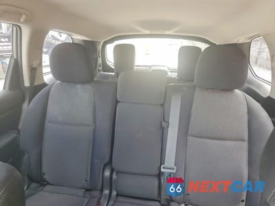 Zdjęcie 10 z 12 samochodu: 2019 NISSAN PATHFINDER SV VIN:5N1DR2MN3KC634991 - miniatura