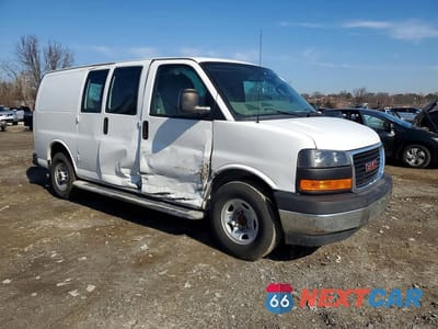Czwarte zdjęcie samochodu z boku: 2017 GMC SAVANA 2500 CARGO UTILITY / SERVICE VAN VIN:1GTW7AFF7H1915442 - miniatura