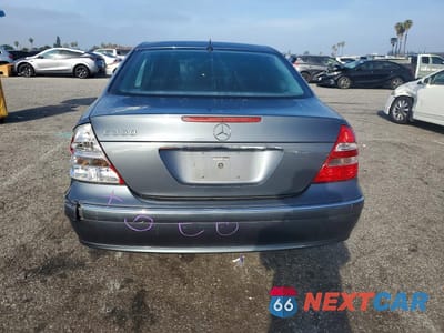 Zdjęcie 6 z 11 samochodu: 2006 MERCEDES-BENZ E 350 VIN:WDBUF56J66A947493 - miniatura