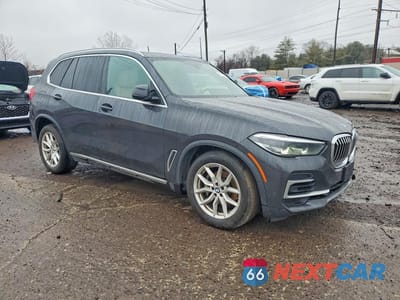 Czwarte zdjęcie samochodu z boku: 2022 BMW X5 XDRIVE40I VIN:5UXCR6C05N9J27149 - miniatura