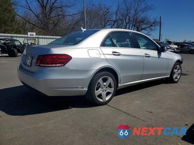 Trzecie zdjęcie samochodu z tyłu: 2014 MERCEDES-BENZ E 250 BLUETEC VIN:WDDHF9HBXEA906983 - miniatura