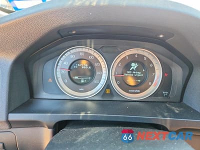Zdjęcie 9 z 13 samochodu: 2013 VOLVO S60 T5 VIN:YV1612FS6D2182027 - miniatura