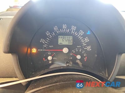 Zdjęcie 9 z 13 samochodu: 2002 VOLKSWAGEN NEW BEETLE GLX VIN:3VWDD21C42M454579 - miniatura