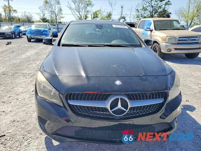 Piąte zdjęcie samochodu w środku: 2016 MERCEDES-BENZ CLA 250 VIN:WDDSJ4EB4GN317564 - miniatura