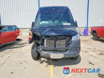 Piąte zdjęcie samochodu w środku: 2024 MERCEDES-BENZ SPRINTER 2500 VIN:W1Z4NGHY6RT184580 - miniatura