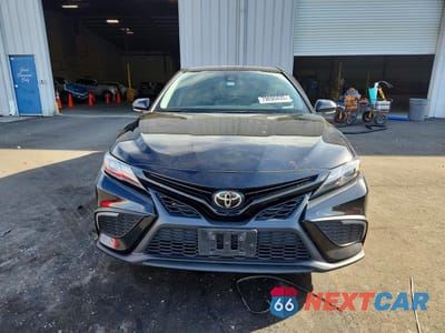 Piąte zdjęcie samochodu w środku: 2024 TOYOTA CAMRY SE VIN:4T1T11AK1RU904862 - miniatura