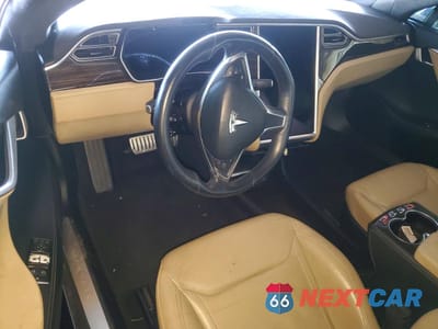 Zdjęcie 8 z 12 samochodu: 2015 TESLA MODEL S P85D VIN:5YJSA4H49FF084026 - miniatura