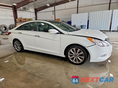 Czwarte zdjęcie samochodu z boku: 2012 HYUNDAI SONATA LIMITED 2.0T VIN:5NPEC4AB8CH387313 - miniatura