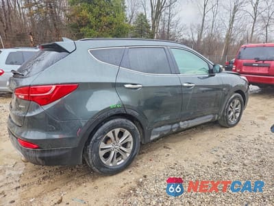 Trzecie zdjęcie samochodu z tyłu: 2014 HYUNDAI SANTA FE SPORT 2.4L VIN:5XYZU3LB7EG191475 - miniatura