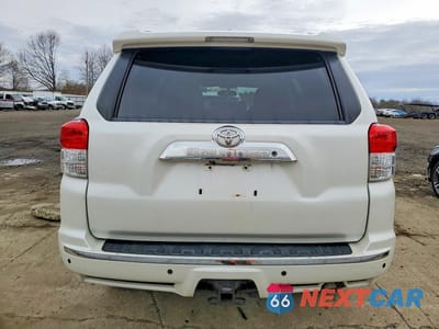 Zdjęcie 6 z 12 samochodu: 2013 TOYOTA 4RUNNER SR5 VIN:JTEBU5JR0D5137015 - miniatura