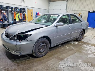 2005 TOYOTA CAMRY LE 4T1BE32K35U536804 - główne zdjęcie licytacji z USA - miniatura