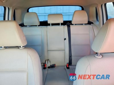 Zdjęcie 10 z 12 samochodu: 2016 VOLKSWAGEN TIGUAN S VIN:WVGAV7AX3GW596363 - miniatura