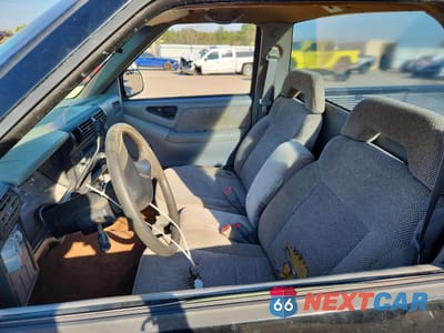 Zdjęcie 7 z 13 samochodu: 1994 CHEVROLET S TRUCK S10 VIN:1GCCS14Z6R8112810 - miniatura