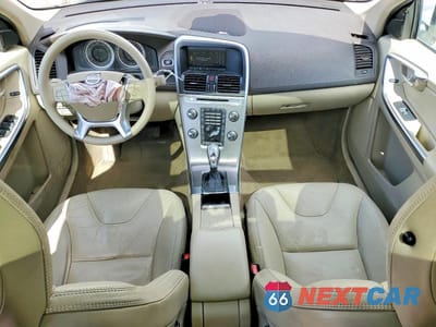 Zdjęcie 8 z 13 samochodu: 2013 VOLVO XC60 T6 VIN:YV4902DZ9D2416504 - miniatura