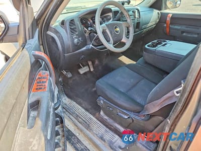 Zdjęcie 8 z 11 samochodu: 2012 CHEVROLET SILVERADO K1500 LT VIN:1GCRKSE76CZ278047 - miniatura