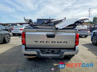 Zdjęcie 6 z 13 samochodu: 2025 TOYOTA TACOMA TRD SPORT VIN:3TMKB5FN0SM051100 - miniatura