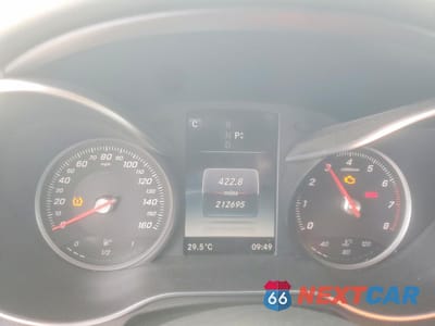 Zdjęcie 9 z 12 samochodu: 2016 MERCEDES-BENZ C 300 VIN:55SWF4JB1GU147986 - miniatura