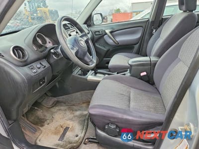 Zdjęcie 7 z 11 samochodu: 2005 TOYOTA RAV4 BASE VIN:JTEGD20V950059271 - miniatura