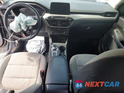 Zdjęcie 8 z 13 samochodu: 2021 FORD ESCAPE SE VIN:1FMCU0G69MUA32404 - miniatura