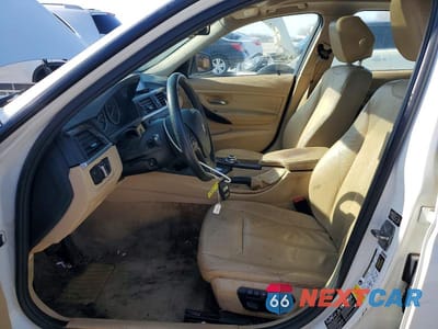 Zdjęcie 7 z 12 samochodu: 2013 BMW 328 XI VIN:WBA3B3C54DF538555 - miniatura