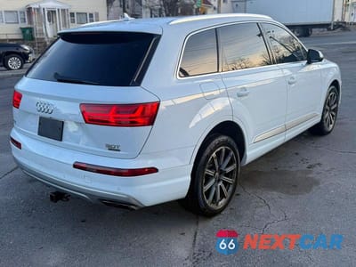 Trzecie zdjęcie samochodu z tyłu: 2017 AUDI Q7 PREMIUM PLUS VIN:WA1LAAF72HD016784 - miniatura