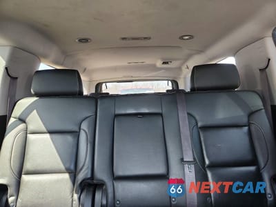 Zdjęcie 10 z 13 samochodu: 2017 CHEVROLET SUBURBAN K1500 LT VIN:1GNSKHKCXHR181521 - miniatura