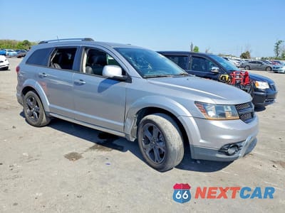 Czwarte zdjęcie samochodu z boku: 2018 DODGE JOURNEY CROSSROAD VIN:3C4PDCGG7JT499049 - miniatura