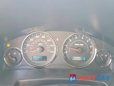 Zdjęcie 9 z 12 samochodu: 2006 JEEP COMMANDER VIN:1J8HG48K36C219711 - miniatura