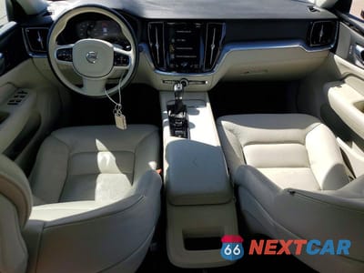 Zdjęcie 8 z 11 samochodu: 2020 VOLVO S60 T5 MOMENTUM VIN:7JR102FK7LG072433 - miniatura