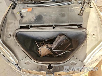 Zdjęcie 11 z 11 samochodu: 2018 TESLA MODEL S VIN:5YJSA1E22JF275460 - miniatura