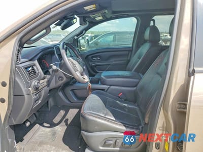 Zdjęcie 7 z 13 samochodu: 2021 NISSAN TITAN PRO-4X VIN:1N6AA1ED9MN515961 - miniatura