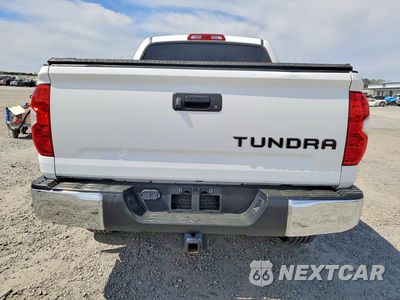 Zdjęcie 6 z 12 samochodu: 2018 TOYOTA TUNDRA SR5 VIN:5TFEY5F10JX230271 - miniatura