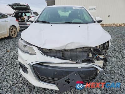 Piąte zdjęcie samochodu w środku: 2020 CHEVROLET SONIC LT VIN:1G1JD5SB2L4101793 - miniatura