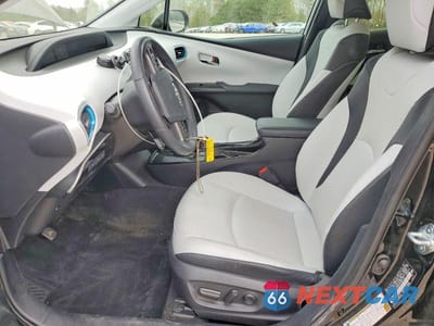 Zdjęcie 7 z 11 samochodu: 2019 TOYOTA PRIUS XLE VIN:JTDKARFU9K3089735 - miniatura