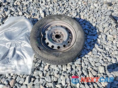 Zdjęcie 12 z 12 samochodu: 2002 TOYOTA CAMRY LE VIN:JTDBE32K320038013 - miniatura