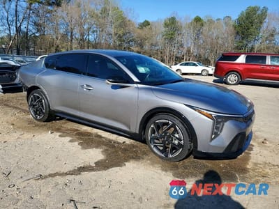 Czwarte zdjęcie samochodu z boku: 2025 KIA K4 GT-LINE VIN:3KPFW4DE0SE073921 - miniatura