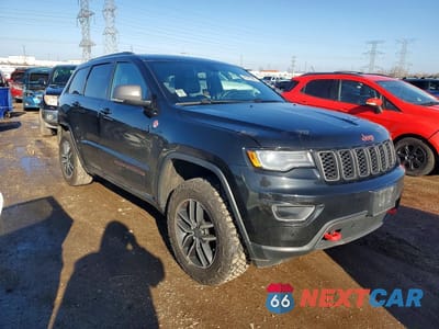 Czwarte zdjęcie samochodu z boku: 2019 JEEP GRAND CHEROKEE TRAILHAWK VIN:1C4RJFLG8KC581183 - miniatura
