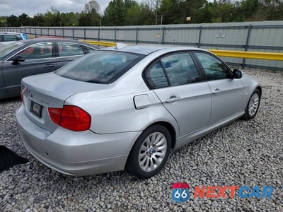 Trzecie zdjęcie samochodu z tyłu: 2009 BMW 328 I VIN:WBAPH77579NM47617 - miniatura