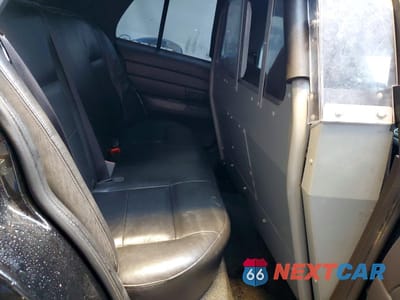 Zdjęcie 10 z 13 samochodu: 2008 FORD CROWN VICTORIA POLICE INTERCEPTOR VIN:2FAFP71V68X150173 - miniatura