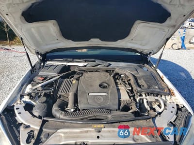 Zdjęcie 11 z 11 samochodu: 2016 MERCEDES-BENZ C 300 VIN:55SWF4JB3GU170721 - miniatura