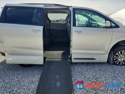 Zdjęcie 11 z 12 samochodu: 2020 TOYOTA SIENNA XLE 8-PASSENGER VIN:5TDYZ3DC3LS038211 - miniatura