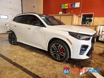 Czwarte zdjęcie samochodu z boku: 2024 BMW X2 XDRIVE28I VIN:WBX63GM02R5Z08926 - miniatura