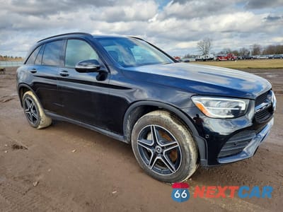 Czwarte zdjęcie samochodu z boku: 2022 MERCEDES-BENZ GLC 300 4MATIC VIN:W1N0G8EB8NV328001 - miniatura
