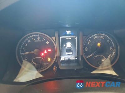 Zdjęcie 9 z 13 samochodu: 2022 TOYOTA TACOMA TRD SPORT VIN:3TMCZ5AN6NM523845 - miniatura