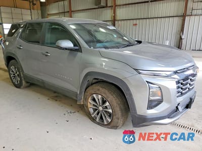 Czwarte zdjęcie samochodu z boku: 2026 CHEVROLET EQUINOX LT VIN:3GNAXPEG6TL109382 - miniatura