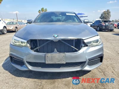 Piąte zdjęcie samochodu w środku: 2019 BMW 540 I VIN:WBAJE5C5XKWW03691 - miniatura