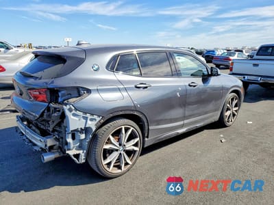 Trzecie zdjęcie samochodu z tyłu: 2018 BMW X2 SDRIVE28I VIN:WBXYJ3C36JEJ82835 - miniatura