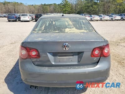 Zdjęcie 6 z 13 samochodu: 2010 VOLKSWAGEN JETTA VIN:3VWJX7AJXAM055194 - miniatura