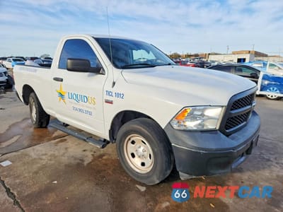 Czwarte zdjęcie samochodu z boku: 2019 RAM 1500 CLASSIC TRADESMAN VIN:3C6JR6AT6KG719152 - miniatura